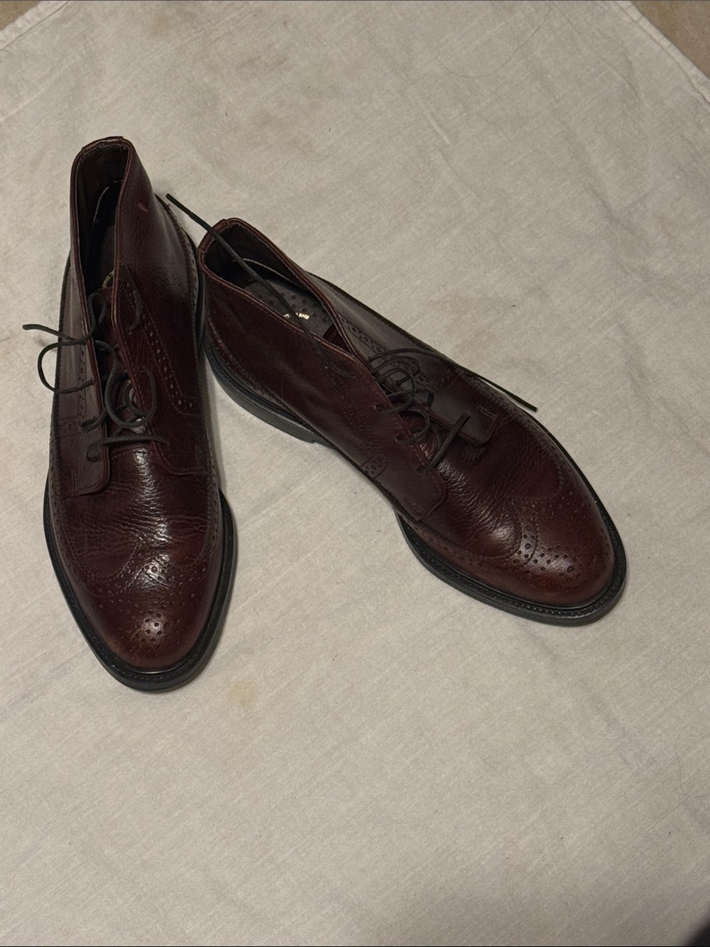 Dexter Ladies Mahogany Burnished  Leather Hightop Wingtips size 9.5M